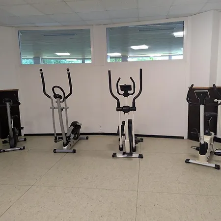 Apartment, Zentrumsnah Mit Pool Und Balkon Apartmán