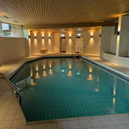 Apartment, Zentrumsnah Mit Pool Und Balkon Bad Essen