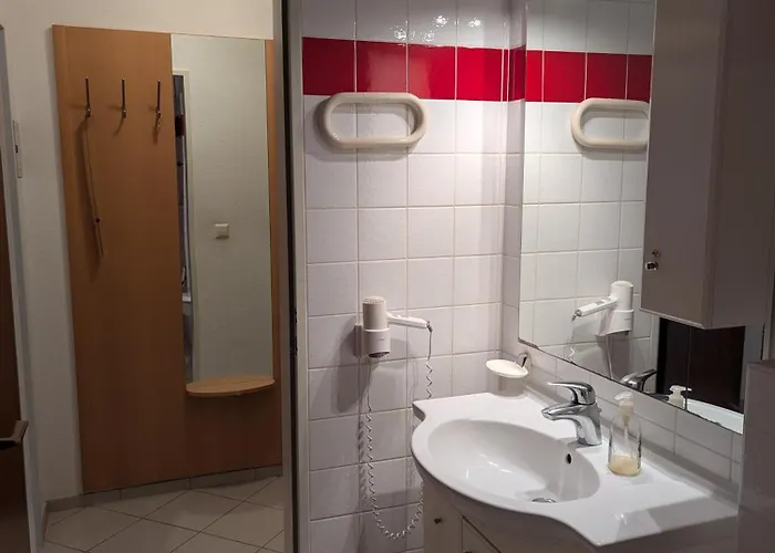 公寓 Apartment, Zentrumsnah Mit Pool Und Balkon 巴特埃森